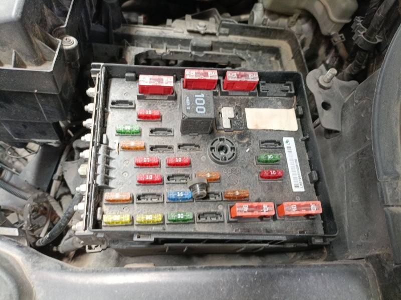 Recambio de caja reles / fusibles para volkswagen passat b6 (3c2) 1.9 tdi referencia OEM IAM   