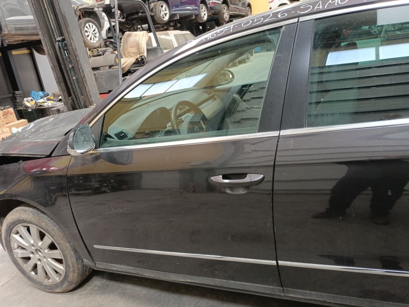 Recambio de puerta delantera izquierda para volkswagen passat b6 (3c2) 1.9 tdi referencia OEM IAM   