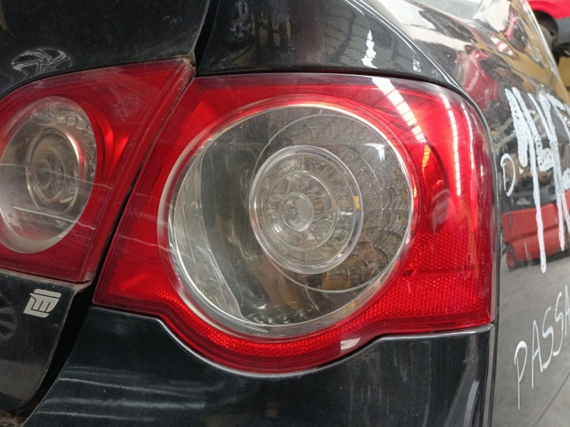Recambio de piloto trasero derecho para volkswagen passat b6 (3c2) 1.9 tdi referencia OEM IAM   