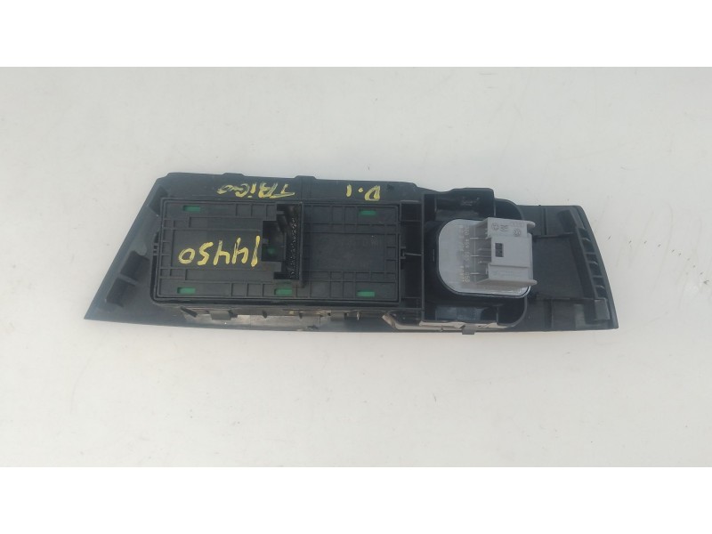 Recambio de mando elevalunas delantero izquierdo para volkswagen taigo (cs1) 1.0 tsi referencia OEM IAM   