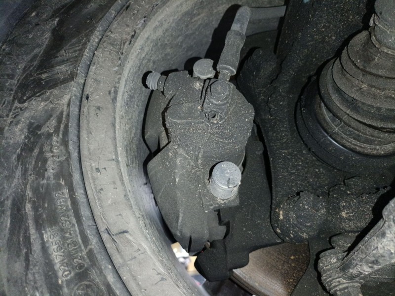 Recambio de pinza freno delantera derecha para volkswagen passat b6 (3c2) 1.9 tdi referencia OEM IAM   