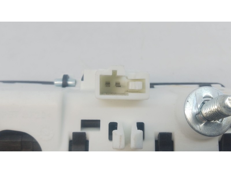 Recambio de maneta exterior porton para audi q5 (8rb) 2.0 tdi referencia OEM IAM   