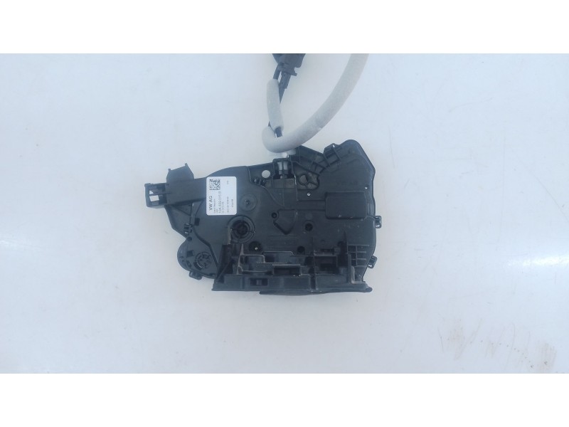 Recambio de cerradura puerta trasera izquierda para volkswagen t-cross (c11, d31) 1.0 tsi referencia OEM IAM   