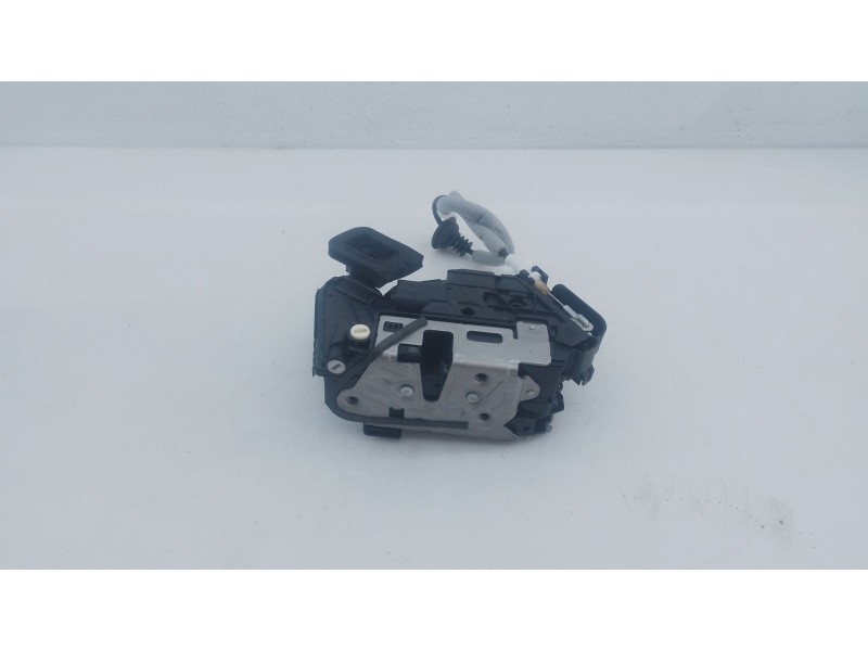 Recambio de cerradura puerta trasera izquierda para skoda karoq (nu7, nd7) 1.5 tsi referencia OEM IAM   