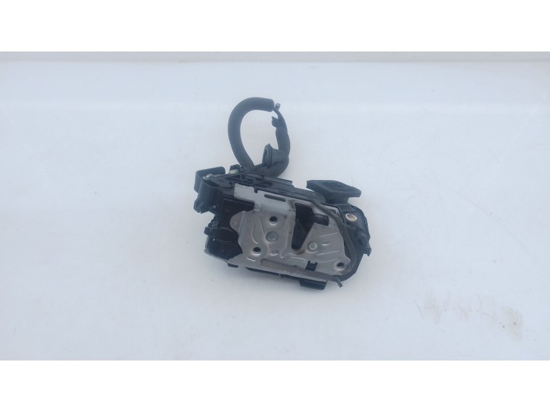 Recambio de cerradura puerta trasera derecha para audi a1 sportback (gba) 30 tfsi referencia OEM IAM   