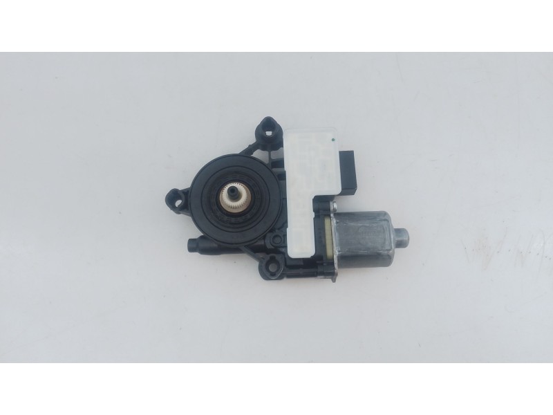 Recambio de motor elevalunas trasero derecho para seat leon (5f1) 1.2 tsi referencia OEM IAM   