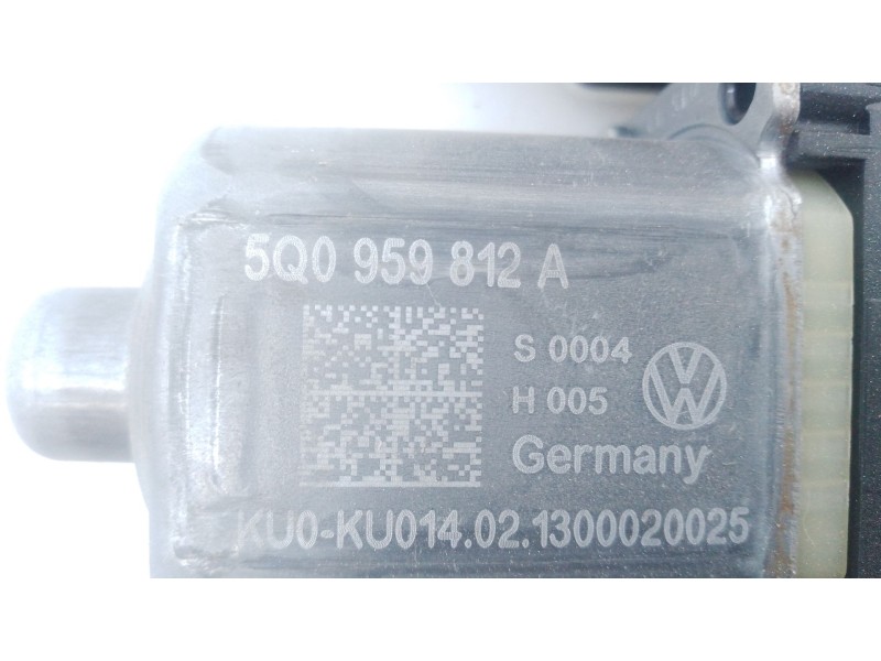 Recambio de motor elevalunas trasero derecho para seat leon (5f1) 1.2 tsi referencia OEM IAM   