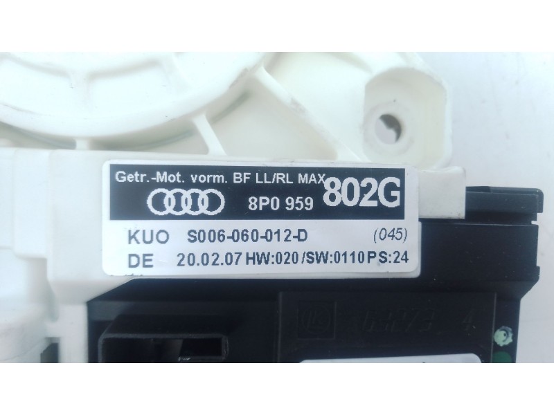 Recambio de motor elevalunas delantero derecho para audi a3 sportback (8p) 2.0 tdi ambiente (dpf) referencia OEM IAM 8P0959802G 