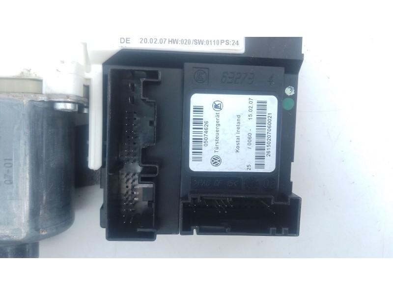 Recambio de motor elevalunas delantero derecho para audi a3 sportback (8p) 2.0 tdi ambiente (dpf) referencia OEM IAM 8P0959802G 