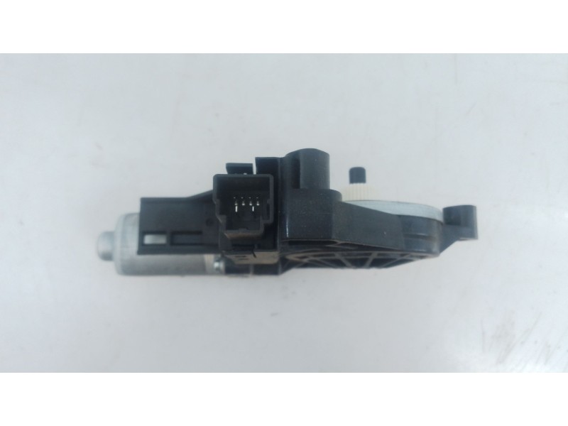 Recambio de motor elevalunas trasero izquierdo para volvo xc60 r-design momentum referencia OEM IAM   