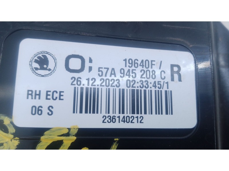 Recambio de piloto trasero derecho para skoda karoq (nu7, nd7) 1.5 tsi referencia OEM IAM   