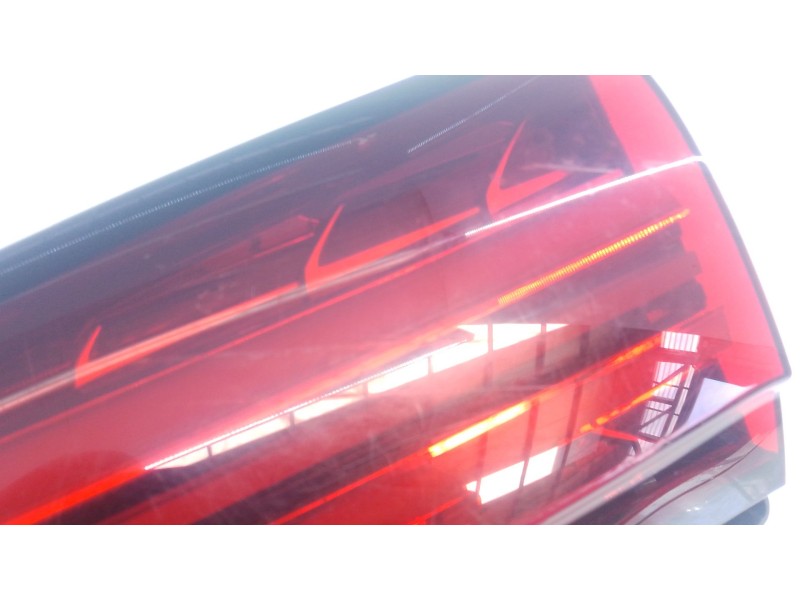 Recambio de piloto trasero derecho porton para mg mg hs (as23) 1.5 t (sas23) referencia OEM IAM   