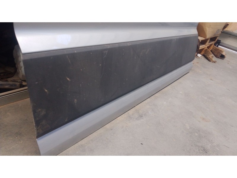 Recambio de puerta lateral corredera derecha para volkswagen crafter furgoneta (sy_, sx_) 2.0 tdi rwd referencia OEM IAM   