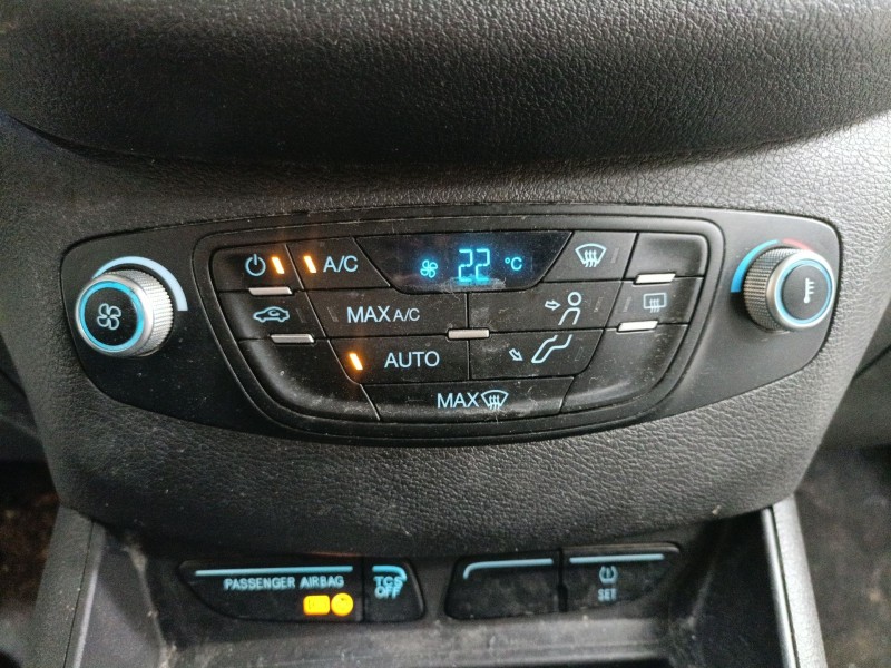 Recambio de mando climatizador para ford transit courier b460 furgoneta/monovolumen 1.5 tdci referencia OEM IAM   