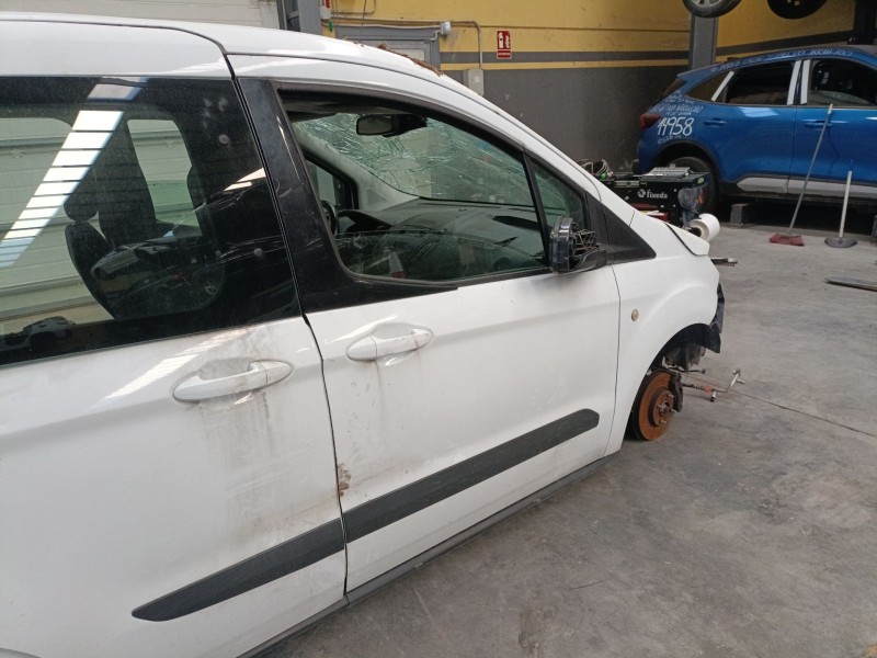 Recambio de puerta delantera derecha para ford transit courier b460 furgoneta/monovolumen 1.5 tdci referencia OEM IAM   