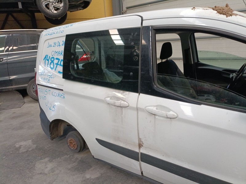 Recambio de puerta lateral corredera derecha para ford transit courier b460 furgoneta/monovolumen 1.5 tdci referencia OEM IAM   