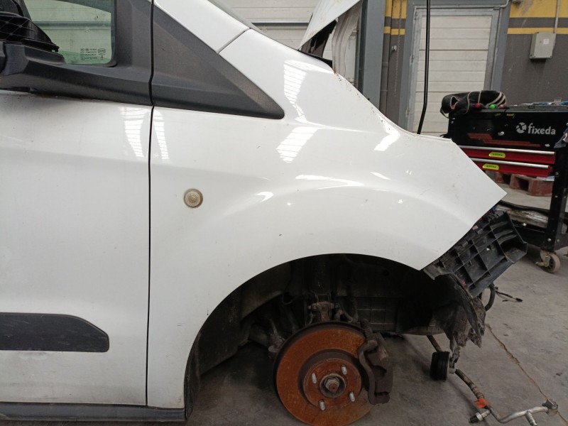 Recambio de aleta delantera derecha para ford transit courier b460 furgoneta/monovolumen 1.5 tdci referencia OEM IAM   