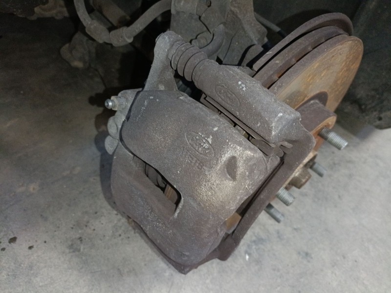 Recambio de pinza freno delantera izquierda para ford transit courier b460 furgoneta/monovolumen 1.5 tdci referencia OEM IAM   