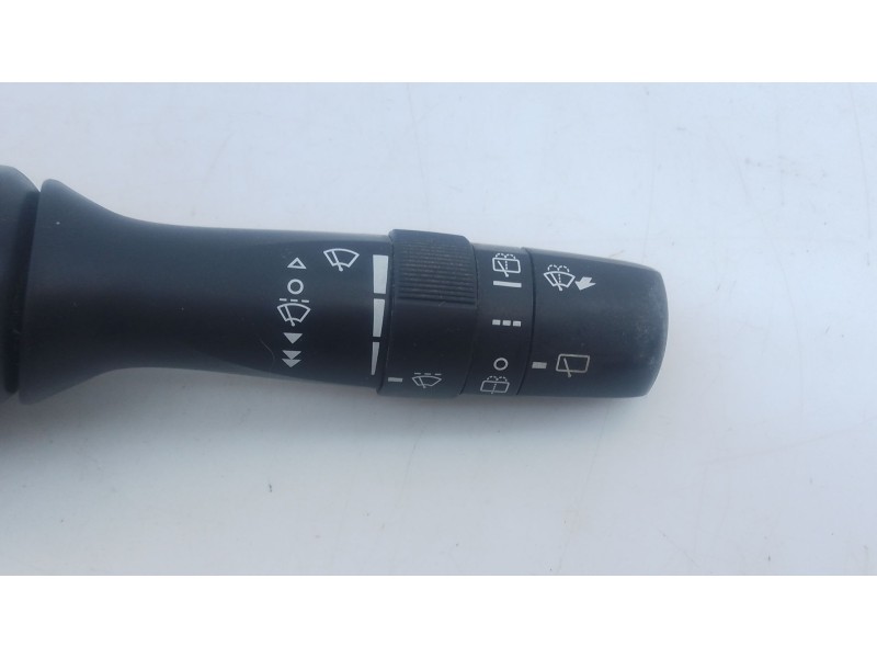 Recambio de mando limpia para toyota auris active referencia OEM IAM   