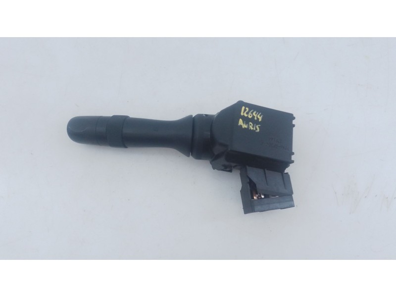Recambio de mando limpia para toyota auris active referencia OEM IAM   