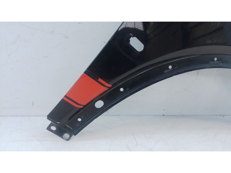 Recambio de aleta delantera derecha para dodge nitro se referencia OEM IAM   E4-B2-3