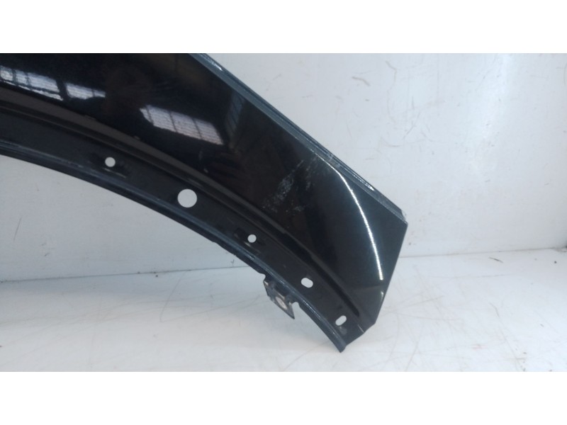 Recambio de aleta delantera derecha para dodge nitro se referencia OEM IAM   E4-B2-3