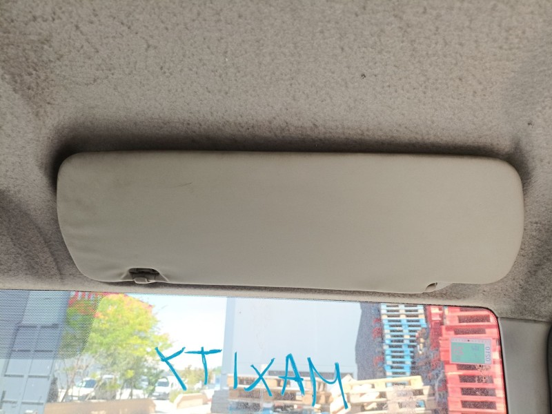 Recambio de parasol derecho para renault trucks maxity 2.5 dci / 2.5 dxi referencia OEM IAM   