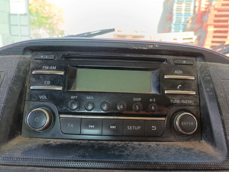 Recambio de sistema audio / radio cd para renault trucks maxity 2.5 dci / 2.5 dxi referencia OEM IAM   