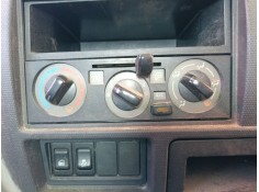 Recambio de mando calefaccion / aire acondicionado para renault trucks maxity 2.5 dci / 2.5 dxi referencia OEM IAM   