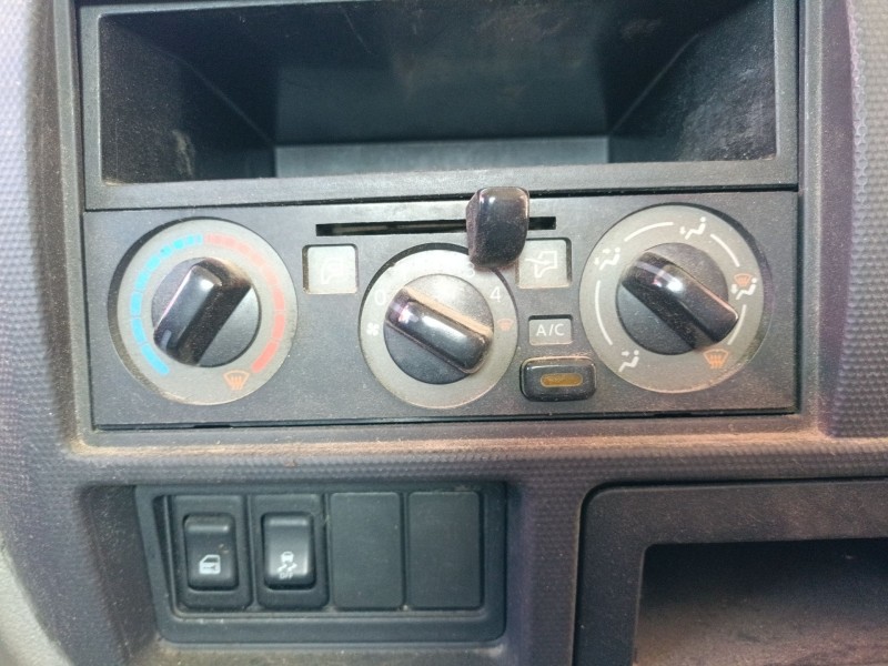 Recambio de mando calefaccion / aire acondicionado para renault trucks maxity 2.5 dci / 2.5 dxi referencia OEM IAM   