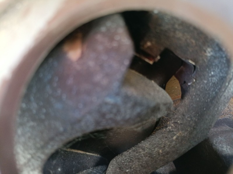 Recambio de pinza freno delantera izquierda para renault trucks maxity 2.5 dci / 2.5 dxi referencia OEM IAM   