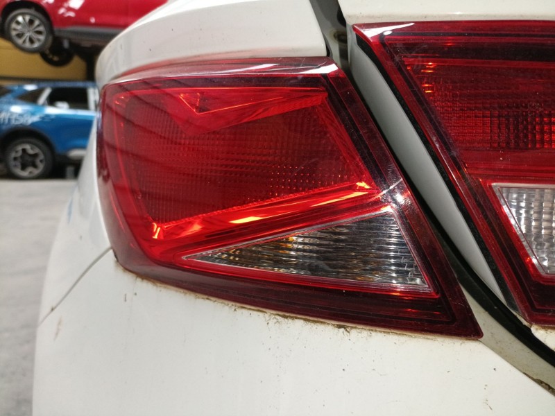 Recambio de piloto trasero izquierdo para seat leon (5f1) 1.6 tdi referencia OEM IAM   