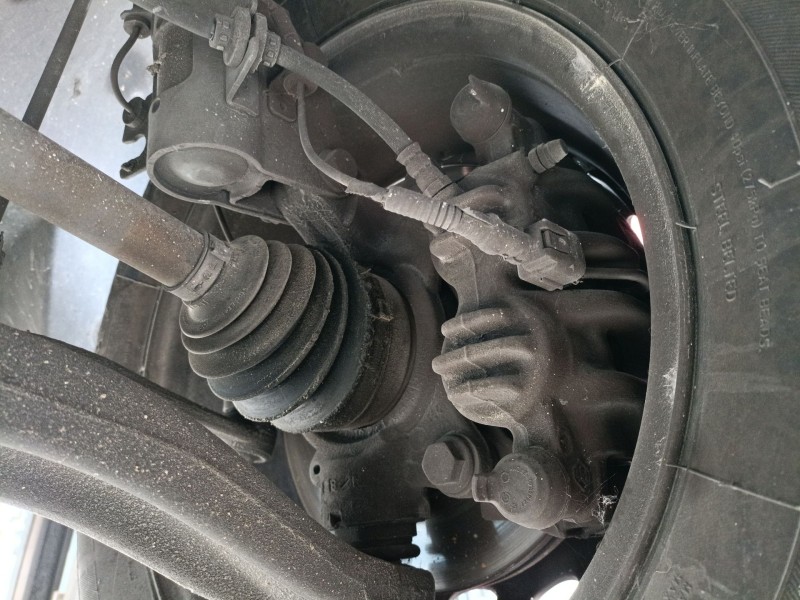 Recambio de mangueta delantera izquierda para renault master iii caja/chasis (ev, hv, uv) 2.3 dci 125 fwd (ev0c, ev0d, ev0j, hv0