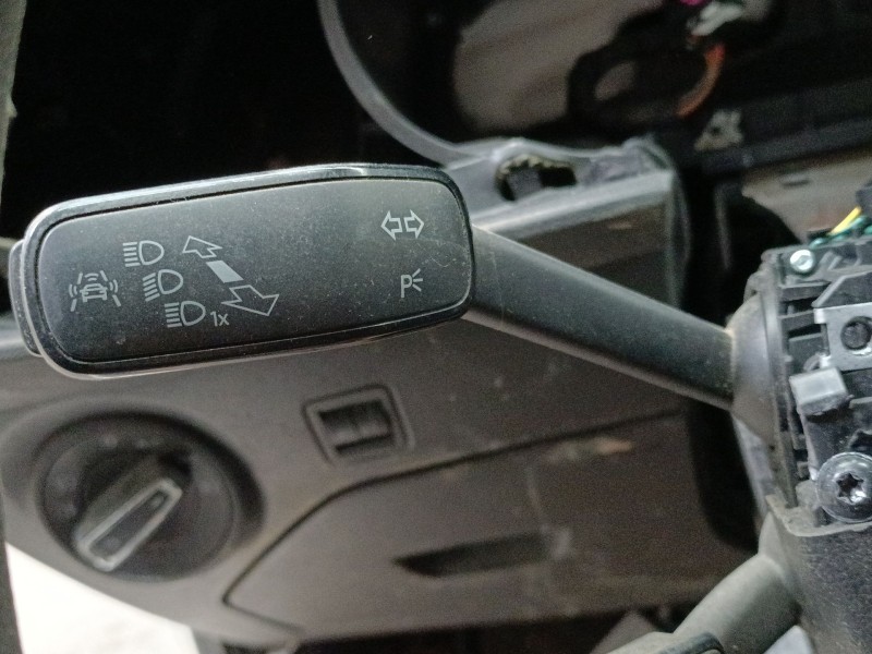 Recambio de mando intermitentes para seat leon (5f1) 1.6 tdi referencia OEM IAM   