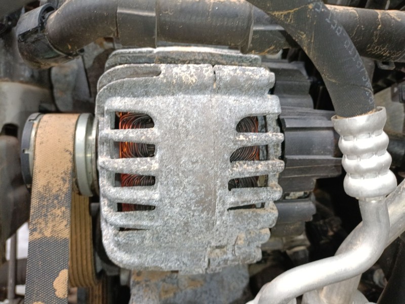 Recambio de alternador para seat leon (5f1) 1.6 tdi referencia OEM IAM   