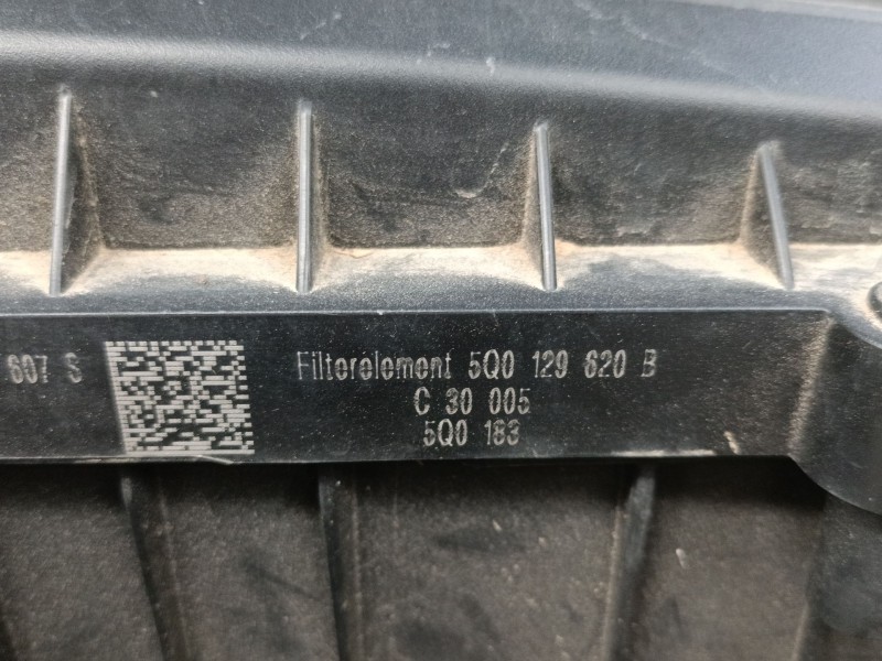 Recambio de filtro aire para seat leon (5f1) 1.6 tdi referencia OEM IAM 5Q0129820B  