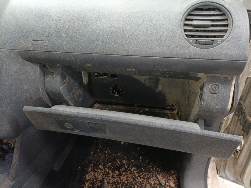 Recambio de guantera para volkswagen caddy iii furgoneta/monovolumen (2ka, 2kh, 2ca, 2ch) 1.6 tdi referencia OEM IAM   
