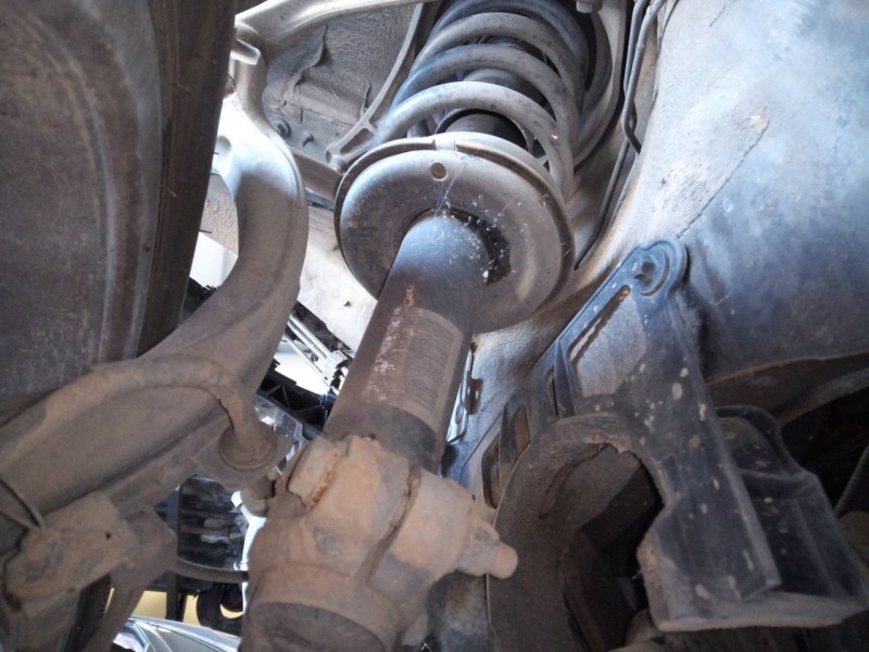 Recambio de amortiguador delantero izquierdo para audi q5 (8r) 2.0 tdi advance quattro (130kw) referencia OEM IAM   
