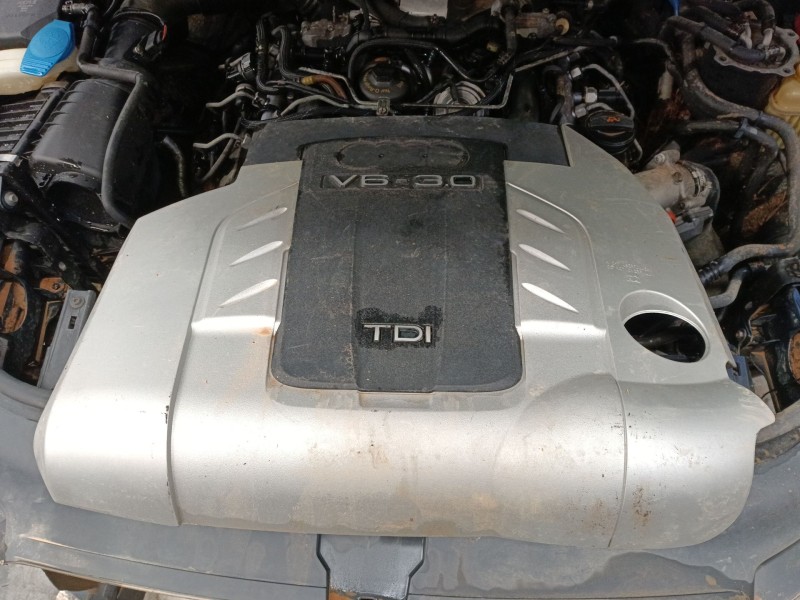 Recambio de tapa motor para audi q7 (4lb) 3.0 tdi quattro referencia OEM IAM   