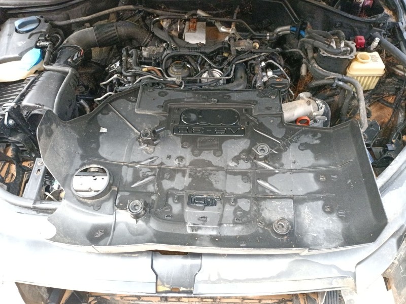 Recambio de tapa motor para audi q7 (4lb) 3.0 tdi quattro referencia OEM IAM   