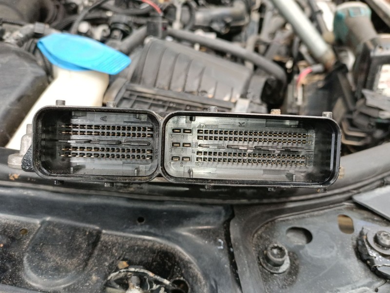 Recambio de centralita motor uce para audi q7 (4lb) 3.0 tdi quattro referencia OEM IAM 4L0910401M 0281013689 