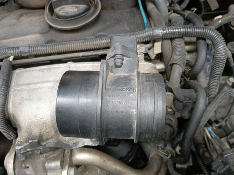 Recambio de caudalimetro para jeep compass (mk49) 2.0 crd 4x4 referencia OEM IAM 05033320AA 0281002779 