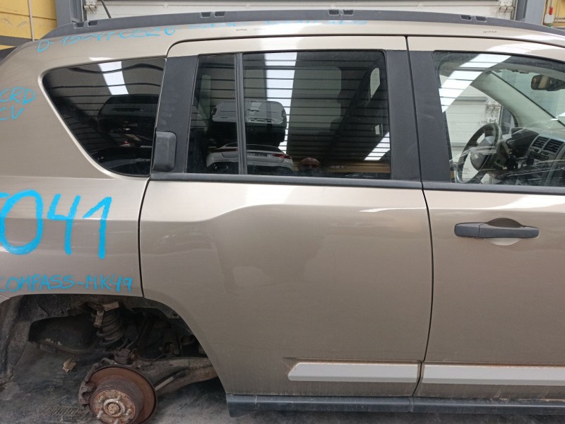 Recambio de puerta trasera derecha para jeep compass (mk49) 2.0 crd 4x4 referencia OEM IAM   