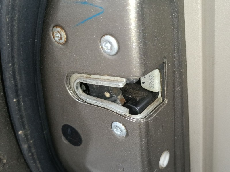 Recambio de cerradura puerta trasera izquierda para jeep compass (mk49) 2.0 crd 4x4 referencia OEM IAM   