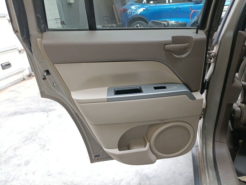 Recambio de guarnecido puerta trasera izquierda para jeep compass (mk49) 2.0 crd 4x4 referencia OEM IAM   