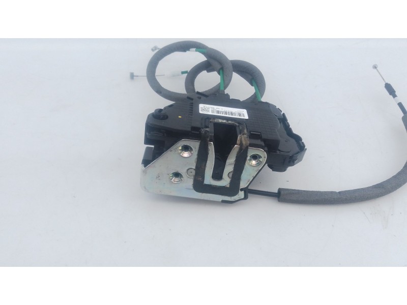 Recambio de cerradura puerta trasera derecha para ssangyong tivoli 1500 tgdi 135 cv / 99 kw referencia OEM IAM   