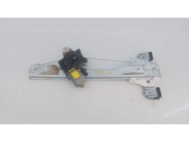 Recambio de elevalunas trasero derecho para ssangyong tivoli 1500 tgdi 135 cv / 99 kw referencia OEM IAM   