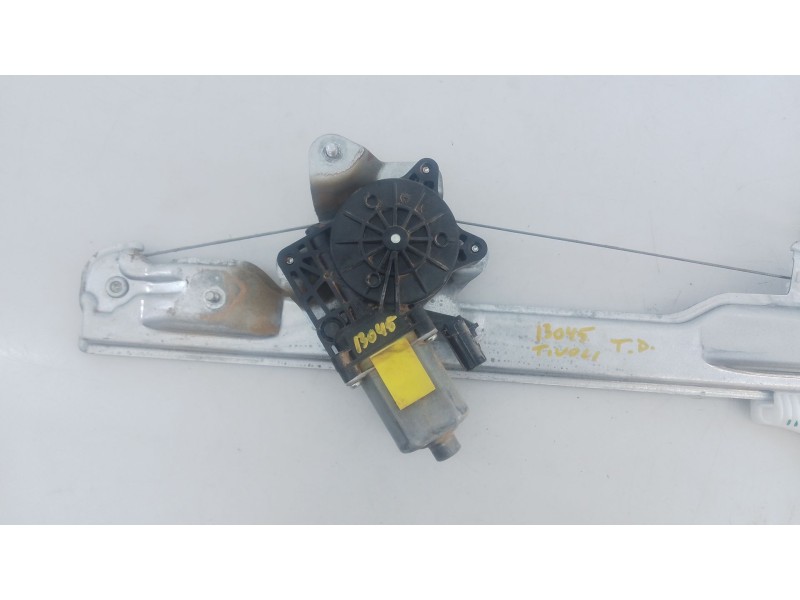 Recambio de elevalunas trasero derecho para ssangyong tivoli 1500 tgdi 135 cv / 99 kw referencia OEM IAM   
