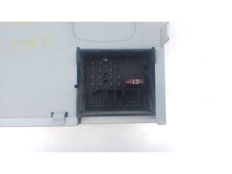 Recambio de sistema navegacion gps para skoda spaceback (5h) active referencia OEM IAM   