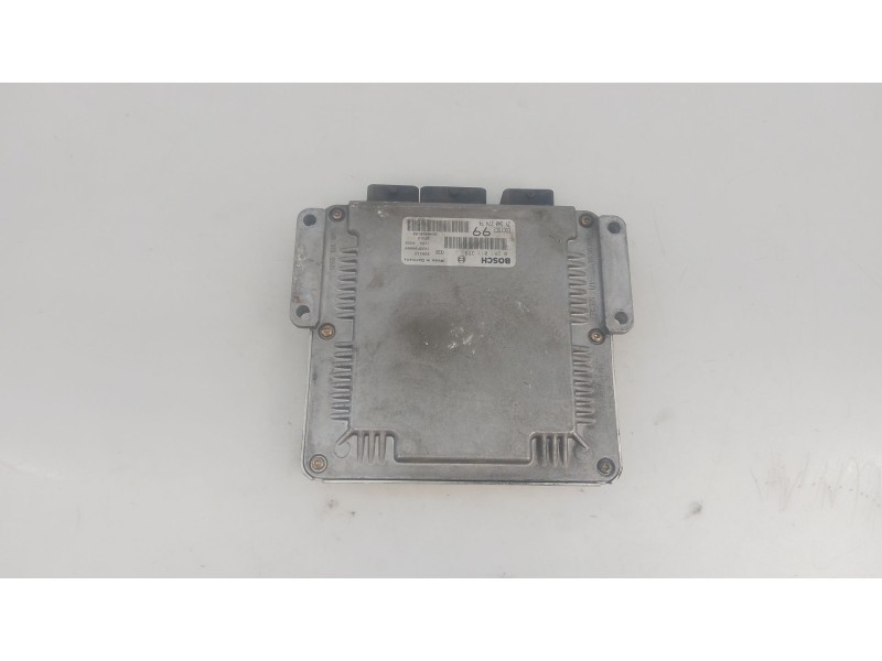 Recambio de centralita motor uce para suzuki grand vitara i (ft, ht) 2.0 hdi 110 16v 4x4 (sq 420d) referencia OEM IAM 3392053J00